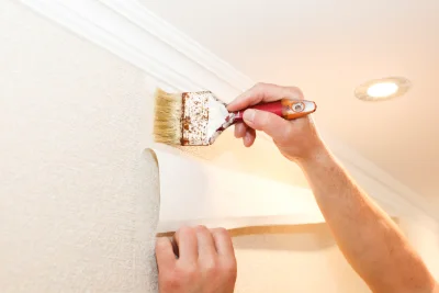 Pose de papier peint à Châtelard — revêtements muraux et toiles de verre